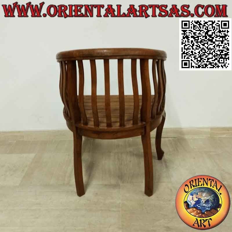Poltrona moderna "round" con seduta a doghe unite in legno di teak