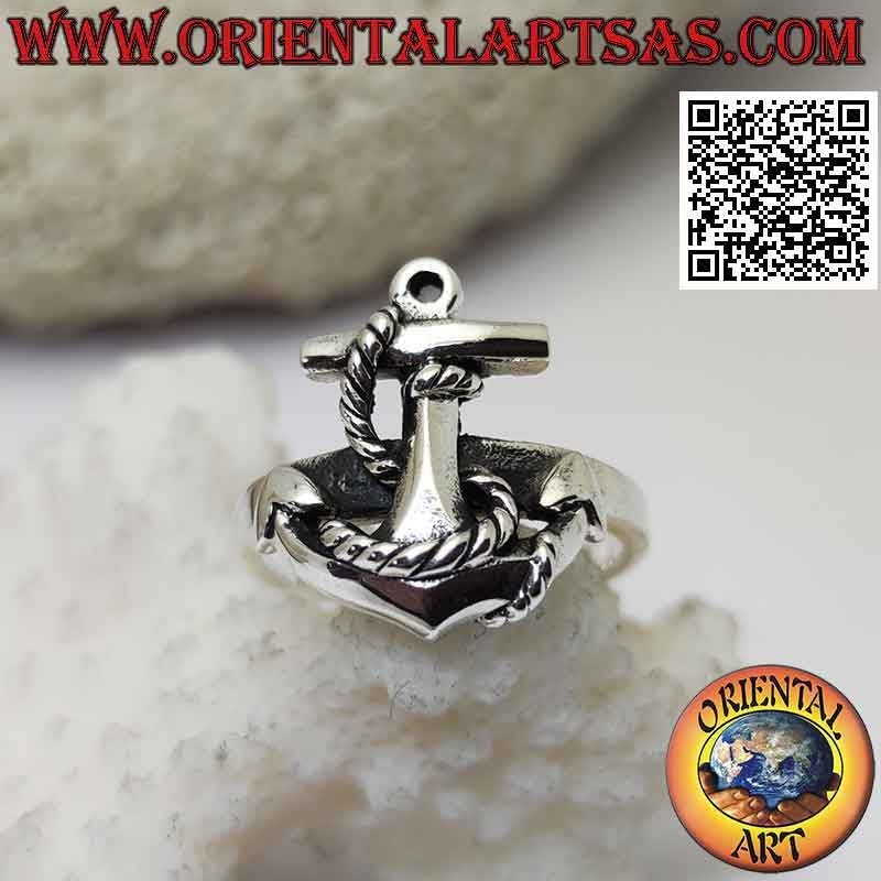 Anillo de plata en forma de ancla y cuerda