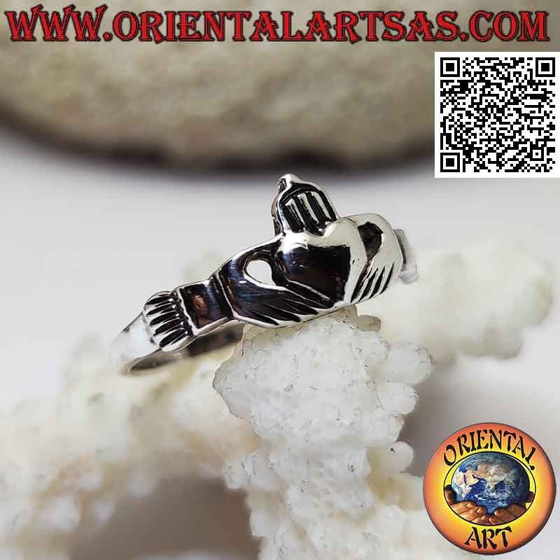 Classic Irish Claddagh (Love loyalty and friendship) silver ring