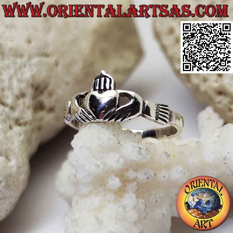 Classic Irish Claddagh (Love loyalty and friendship) silver ring