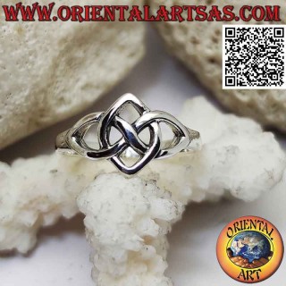 Bague en argent lisse à l'infini traversée par une ellipse pointue