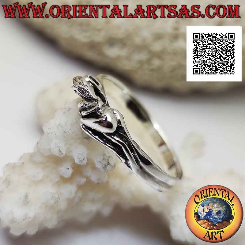 Anillo de plata del erótico Kamasutra, la posición del paseo lateral de la mujer