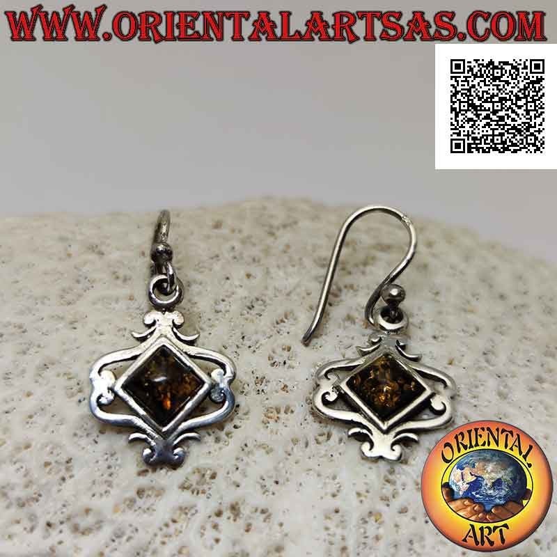 Pendientes de plata lisa de palanca con ámbar romboidal cuadrado y sinuosas líneas barrocas
