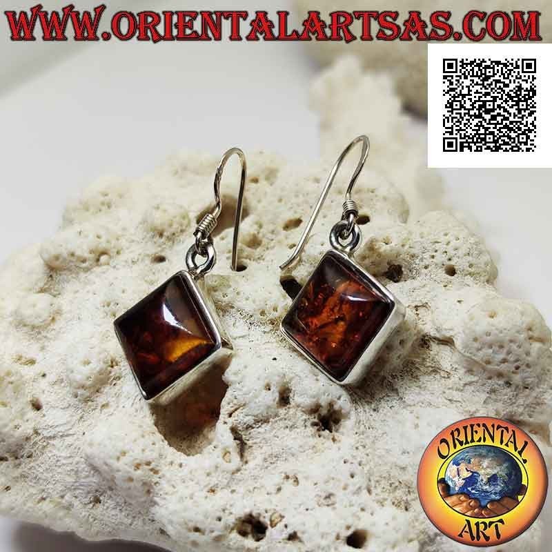 Boucles d'oreilles en argent avec cabochon losange carré ambre et bord lisse étroit