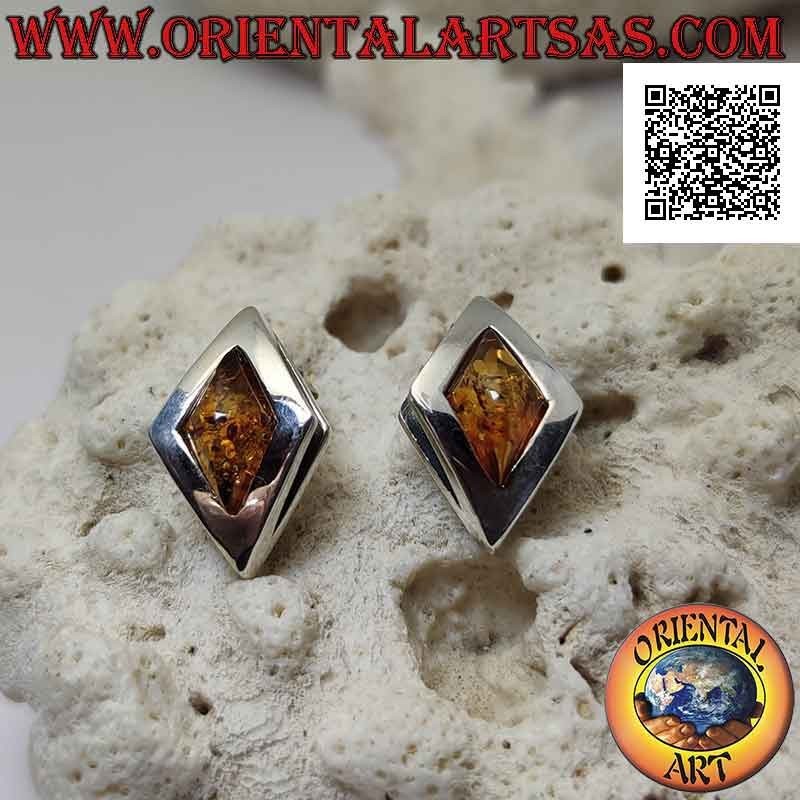 Boucles d'oreilles lobe en argent avec cabochon ambre rhomboïde allongé entouré d'un bord lisse épais
