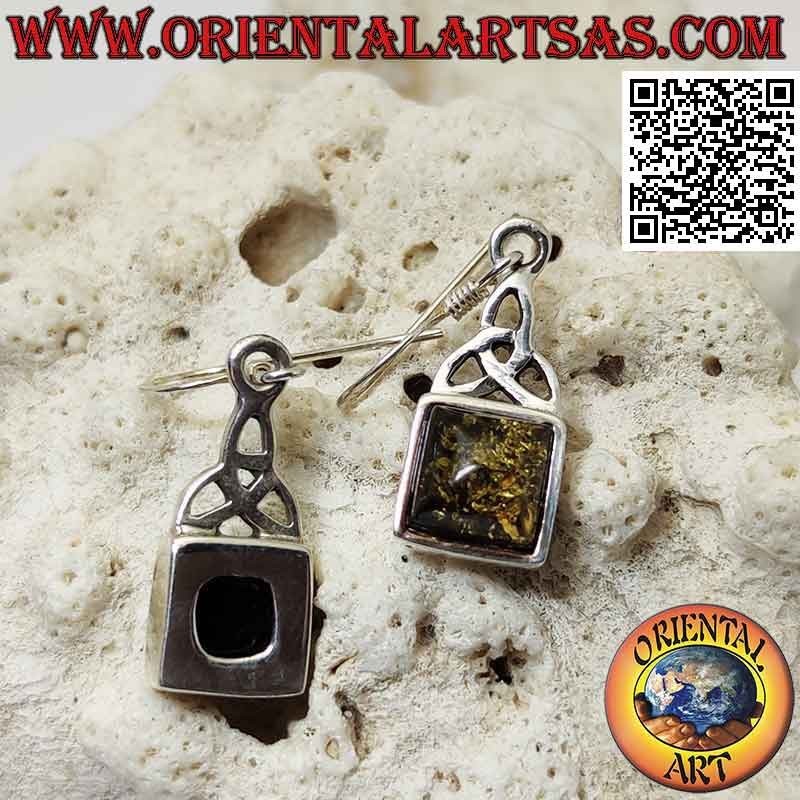 Boucles d'oreilles en argent avec cabochon carré ambre et nœud Tyrone dessus