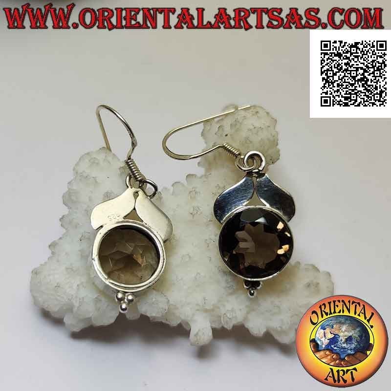 Boucles d'oreilles à levier en argent avec topaze fumée ronde facettée et deux feuilles d'argent lisses sur le dessus