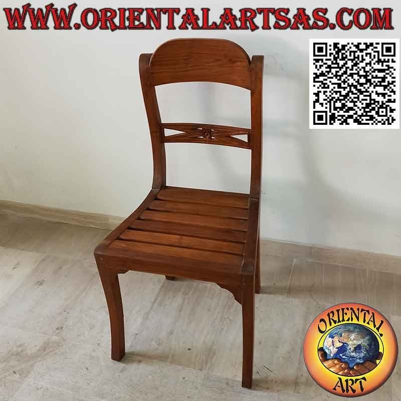 Silla estilo Raffles con respaldo curvo y fondo de listones, en madera de teca