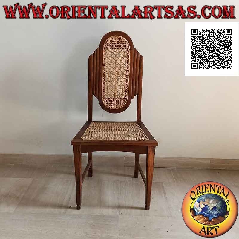 Sedia in stile coloniale con schienale ovale in legno di teak e paglia di Vienna