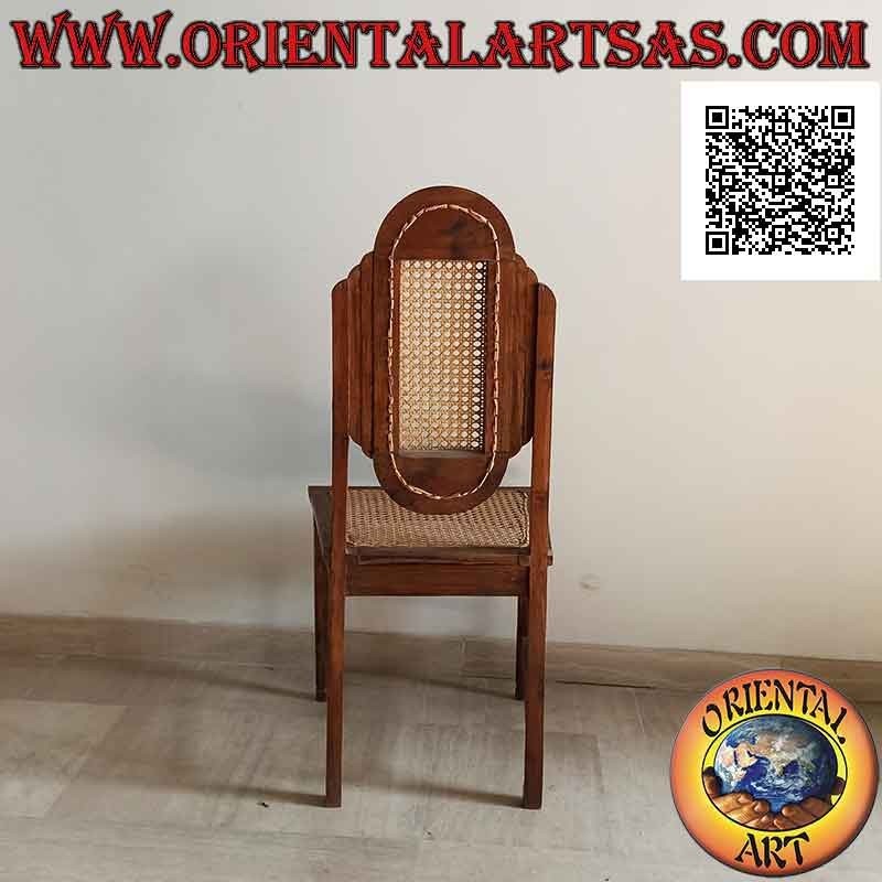 Sedia in stile coloniale con schienale ovale in legno di teak e paglia di Vienna