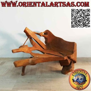 Sillón en raíz natural de madera de teca (90hx 115x60)