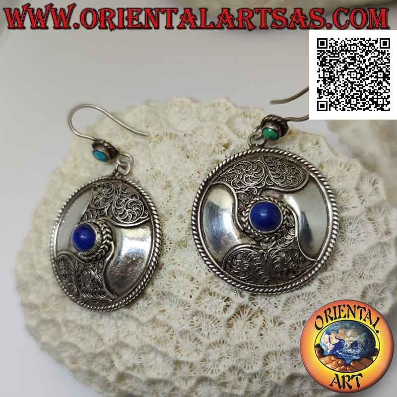Boucles d'oreilles en argent, bouclier rond lisse décoré en filigrane avec lapis lazuli rond naturel au centre