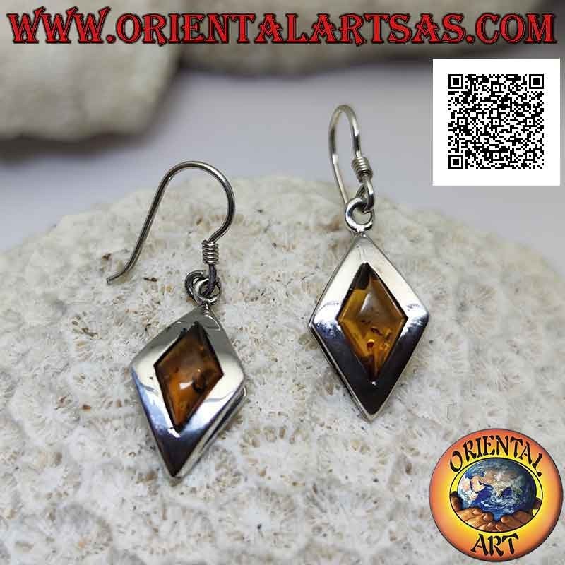 Boucles d'oreilles à levier en argent avec ambre rhomboïdal entouré d'un bord lisse épais