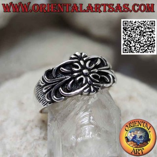 Anillo de plata con sello noble en alto relieve