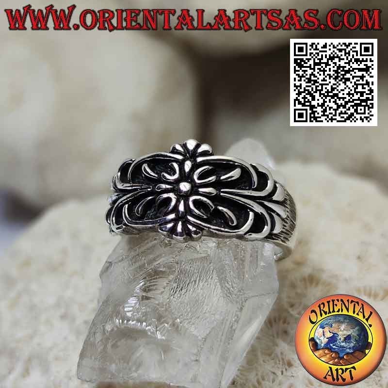 Bague en argent avec sceau noble en haut relief