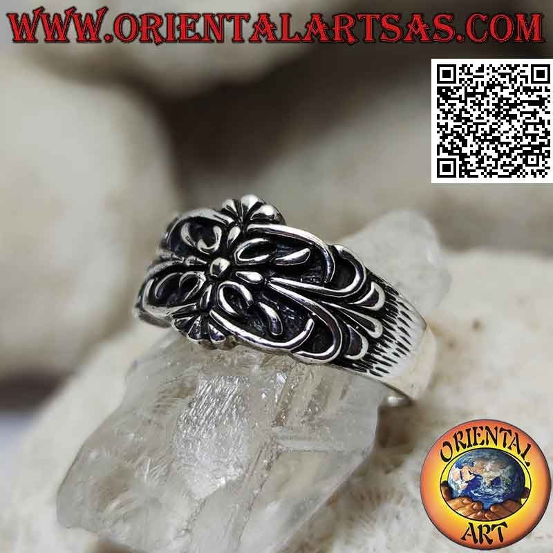 Anillo de plata con sello noble en alto relieve