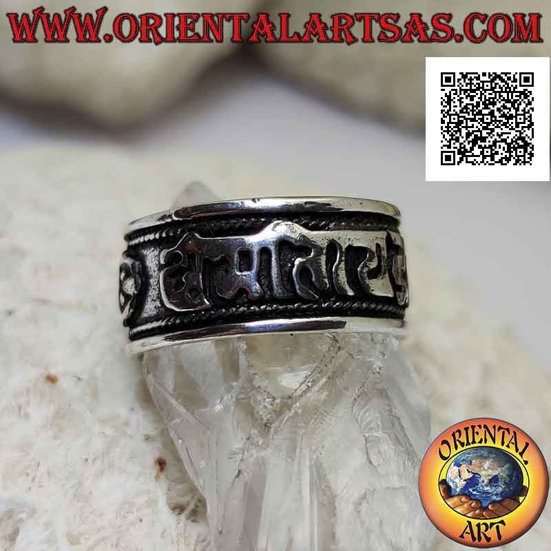 Anillo de plata con mantra tibetano OM MANI PADME HUM