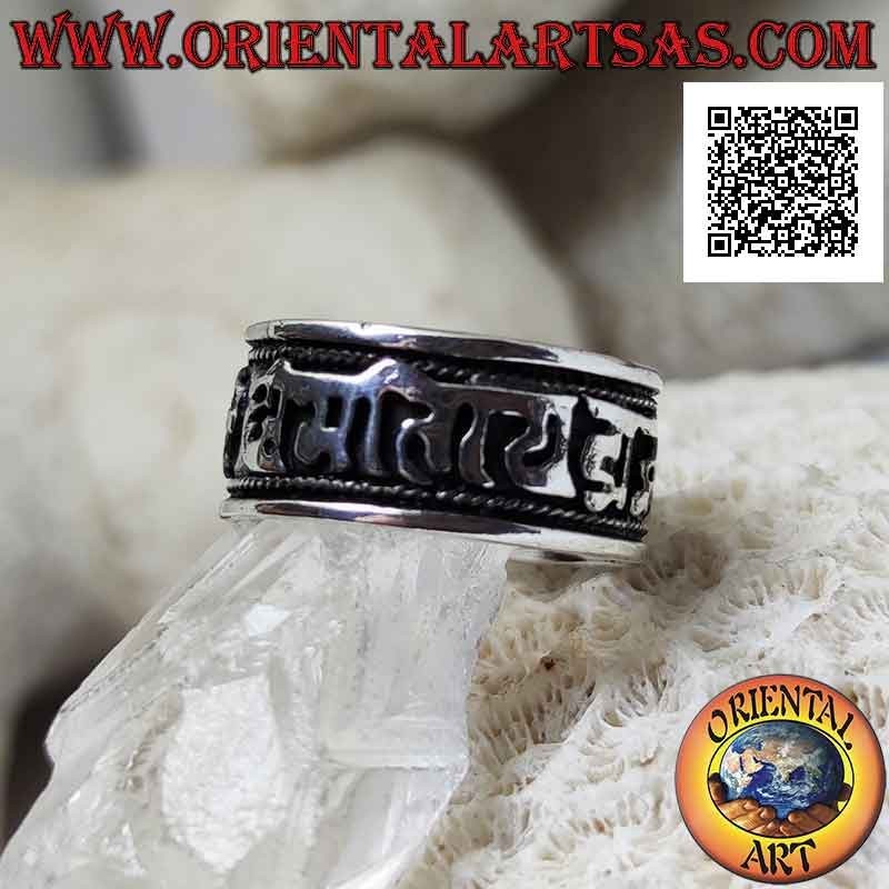 Anillo de plata con mantra tibetano OM MANI PADME HUM