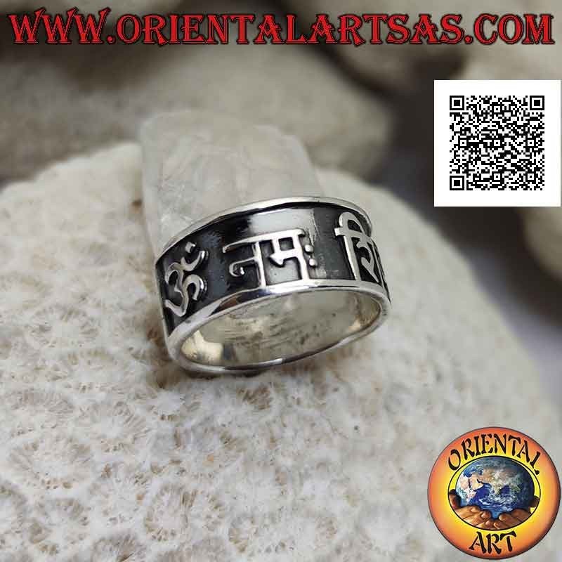 Silver band ring with Mantra Oṃ Maṇi Padme Hūṃ and final Om symbol in bas-relief