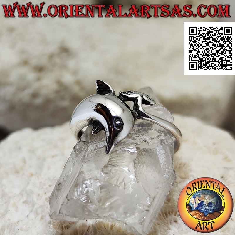 Anello in argento, delfino avvolgente con coda curva