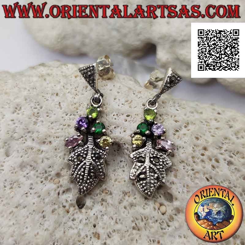 Orecchini in argento da lobo con 5 zirconi multicolor incastonati e foglia tempestata di marcassite