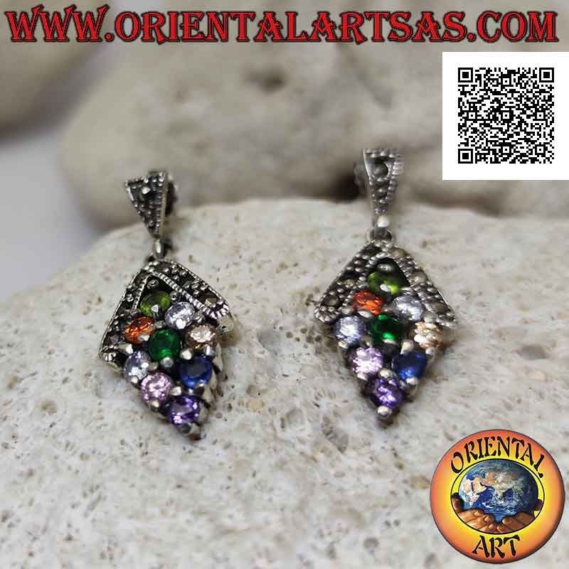 Orecchini in argento, rombo di 9 zirconi tondi multicolor incastonati con arco di marcassite sopra