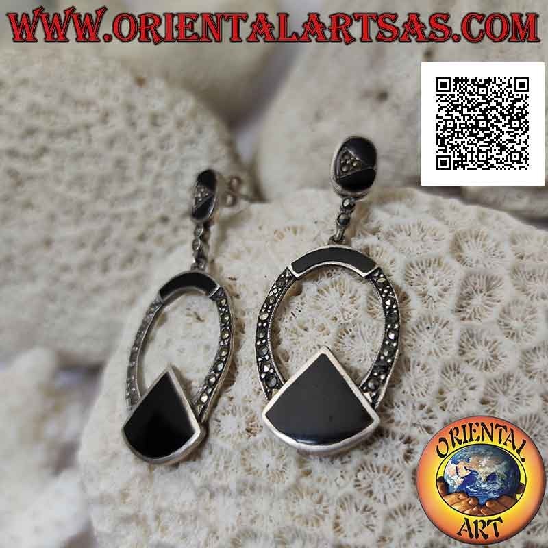 Pendientes de plata, línea ovalada tachonada de marcasita con una rodaja de ónix debajo