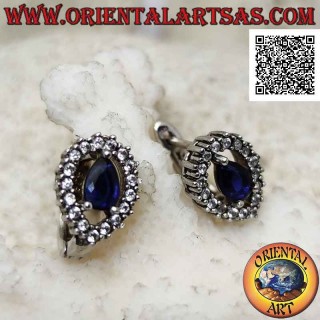 Boucles d'oreilles en argent avec saphir synthétique en forme de larme entouré d'une goutte inversée de zircons blancs