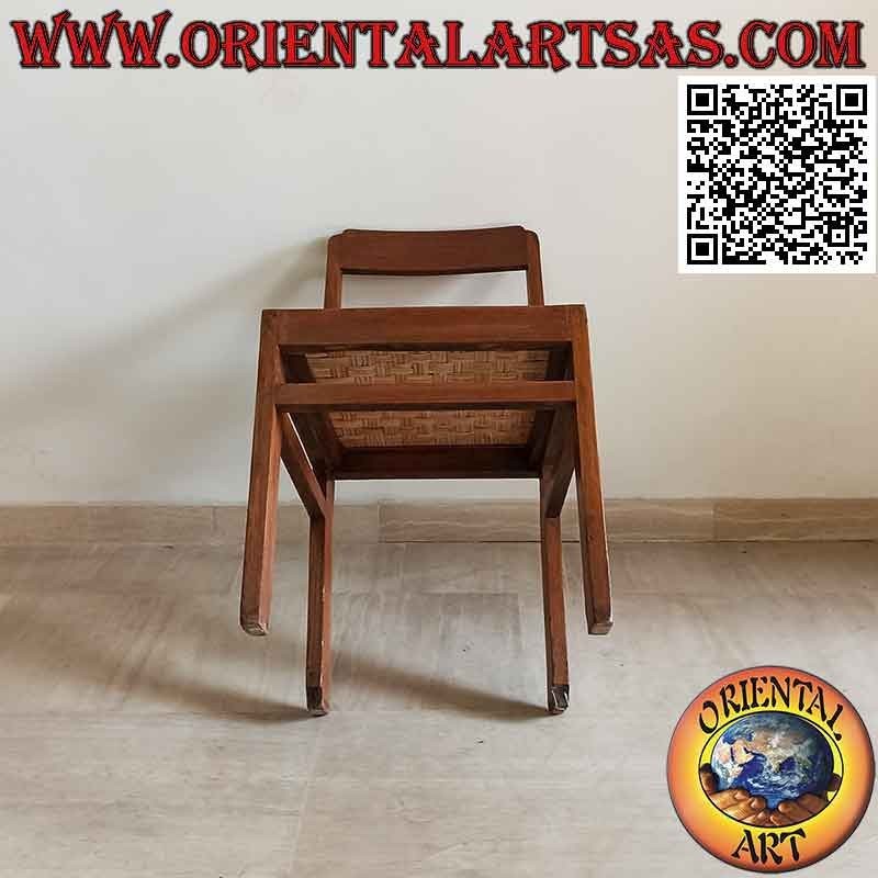 Sedia massiccia antica in legno di teak e seduta in paglia di Vienna