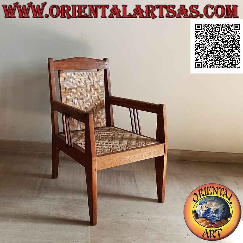 Fauteuil de salon bas en bois de teck avec assise et dossier en paille de Vienne (triple sangle)