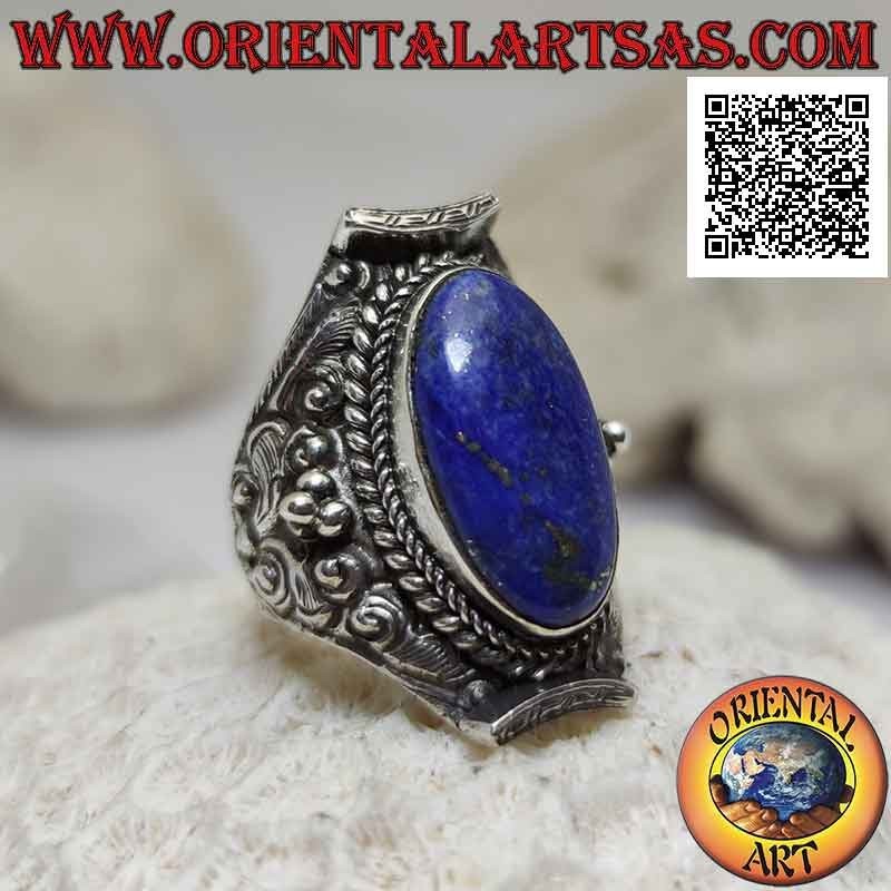 Anillo de plata con lapislázuli ovalado sobre engaste nepalí y decoración floral étnica en alto relieve (17)