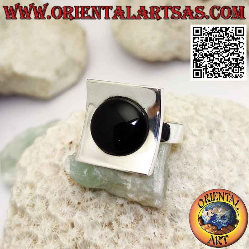 Konkaver quadratischer glatter Silberring mit zentralem rundem Cabochon-Onyx
