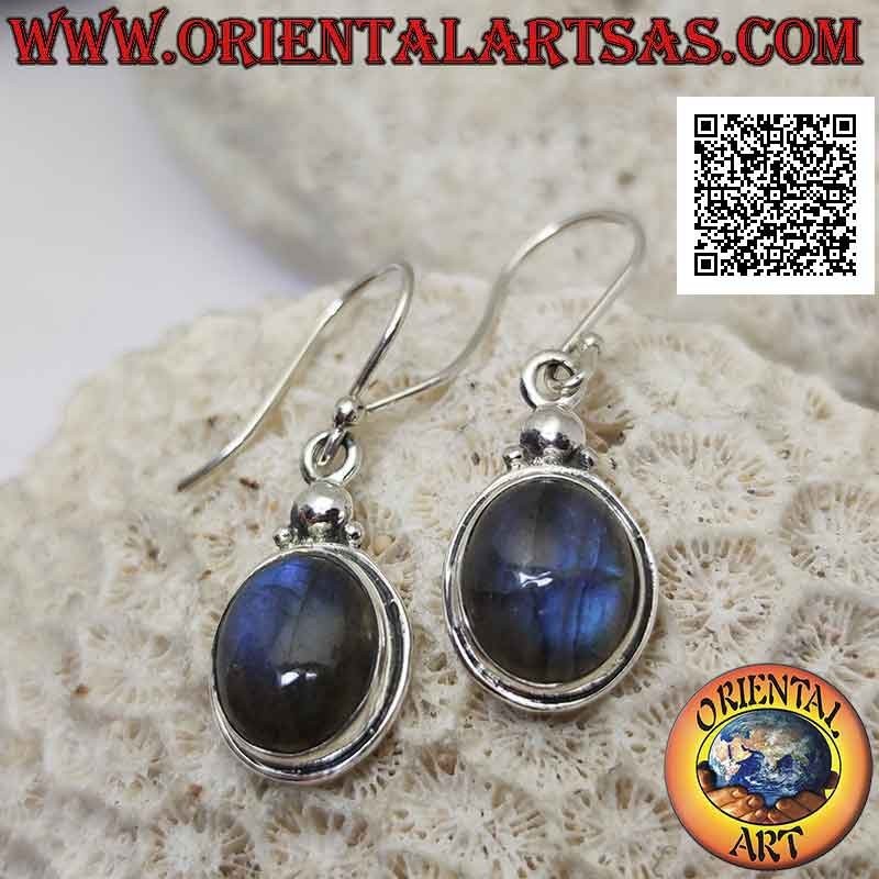 Orecchini in argento con labradorite ovale cabochon e tris di palline sopra