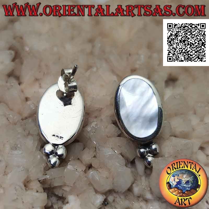 Silver lobe earrings with oval mother-of-pearl with smooth edge and trio of balls underneath