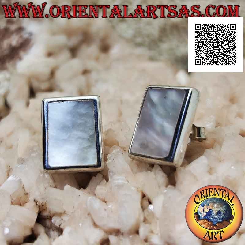 Boucles d'oreilles lobe en argent avec nacre rectangulaire avec bord lisse