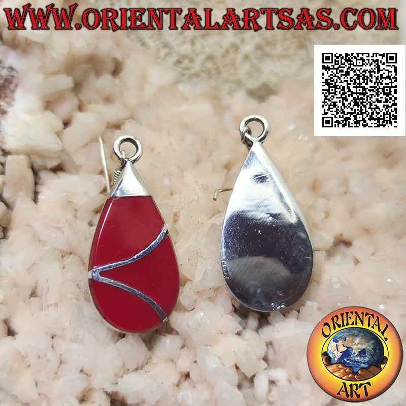 Orecchini in argento pendenti, goccia di madrepora rossa (corallo) attraversata da una linea sinuosa