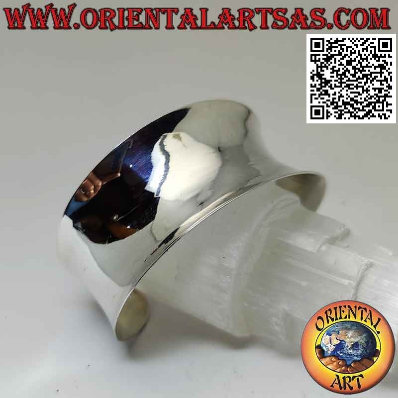 Wide, smooth and concave 925 ‰ silver rigid bracelet (31mm)