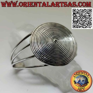Rigid bracelet in 925 ‰ silver with round shield with engraved spiral