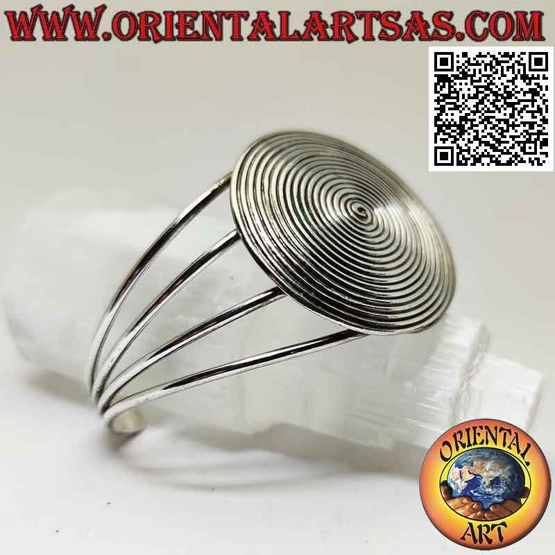 Pulsera rígida en plata 925 ‰ con escudo redondo con espiral grabada