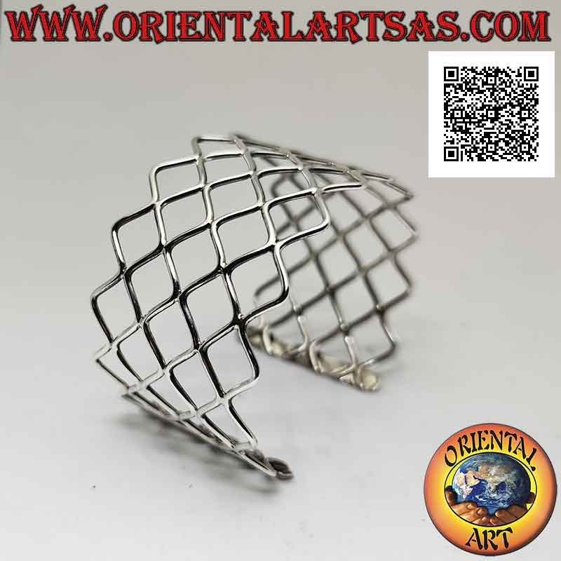 Bracciale rigido in argento 925‰ largo traforato, linee ondulate a formare rombi