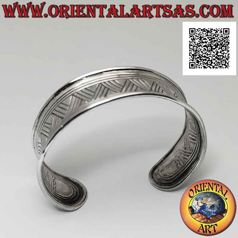 Bracelet rigide large concave en argent 925 ‰ avec quadruple ligne brisée gravée
