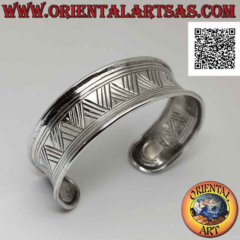 Bracelet rigide large concave en argent 925 ‰ avec quadruple ligne brisée gravée