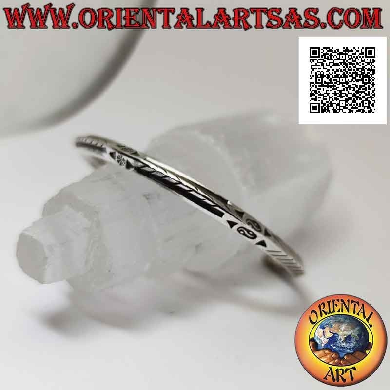 Pulsera rígida en plata 925 ‰ romboide con yin yang Tao y líneas oblicuas grabadas