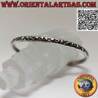 Starres Armband in 925 ‰ Silber mit abwechselnder Gravur "X" und "IoI"