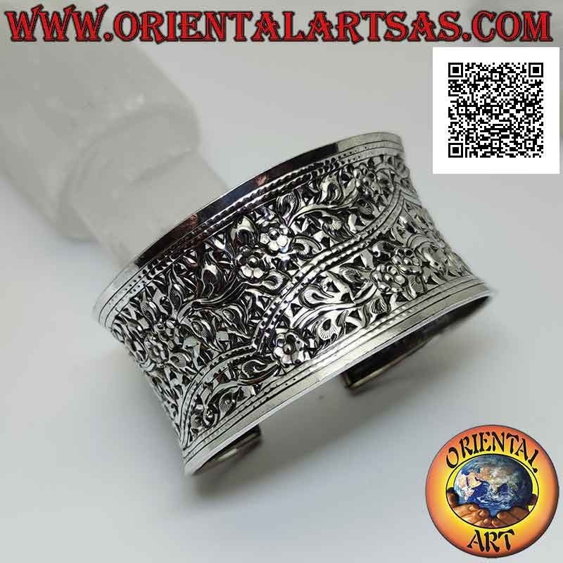 35 mm wide concave 925 rigido silver rigid bracelet with hand chiseled floral motifs