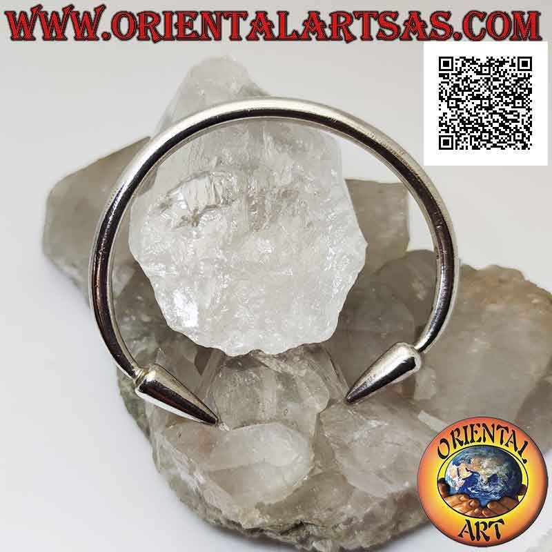 Bracelet rigide tubulaire lisse en argent 925 ‰ avec pointes de lance aux extrémités