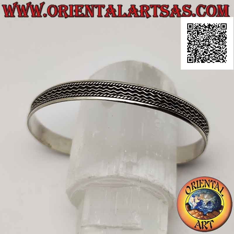 Pulsera rígida en plata 925 ‰ con trío de hilos en bajorrelieve entrelazados