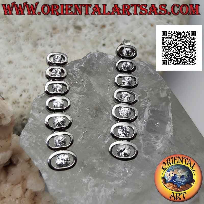 Orecchini in argento fila di sette ovali lisci traforati con zircone bianco tondo centrale