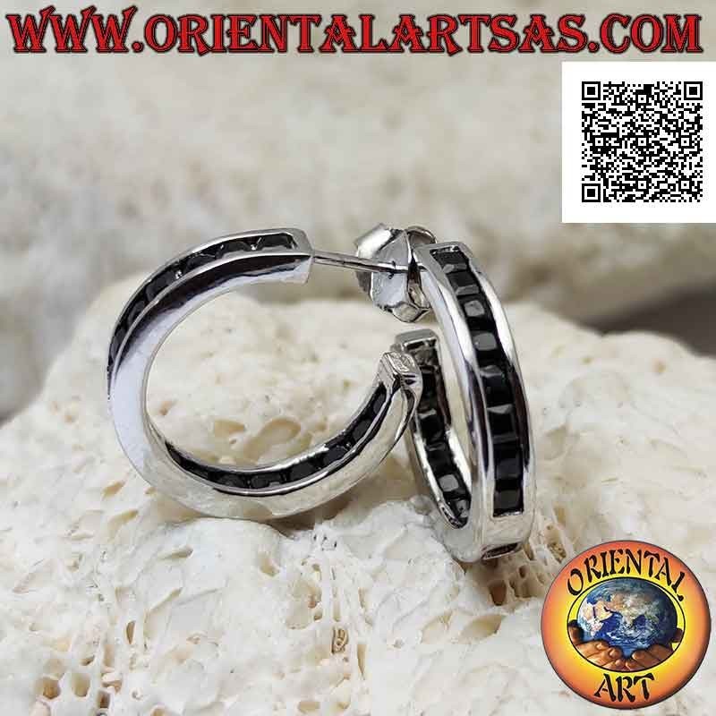 Pendientes de plata de círculo cuadrado simple con hilera de circonitas negras de 18 mm