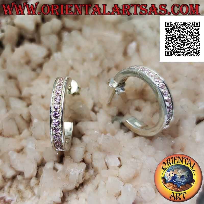 Orecchini in argento a cerchio semplice squadrato con fila di zirconi rosa incastonati da 20 mm